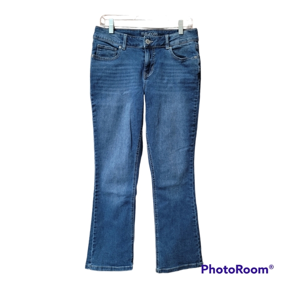 Maurices Jeans - Picture 2 of 9